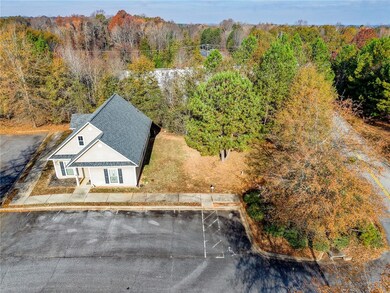 29 Civic Center Blvd unit Extension, Anderson, SC 29625 - photo 2