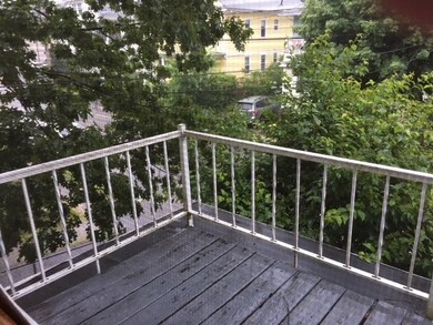 162 4th St unit 2, Providence, RI 02906 - photo 3