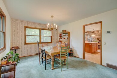 2384 Kathleen St, Fitchburg, WI 53711 - photo 3