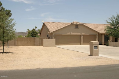 4902 W Misty Willow Ln, Glendale, AZ 85310 - photo 4
