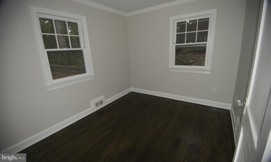 6804 Belford Dr, Takoma Park, MD 20912 - photo 4