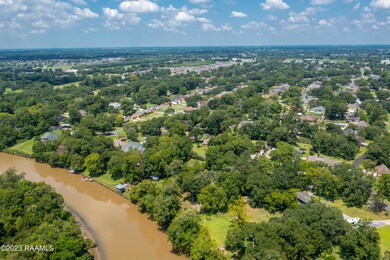 100BlkRiverview-5