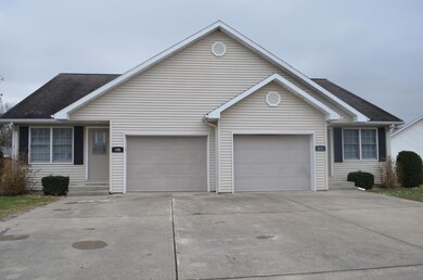 109 Michael St, Versailles, IN 47042 - photo 2