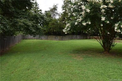 3539 Chapelwood Dr, Gastonia, NC 28052 - photo 6