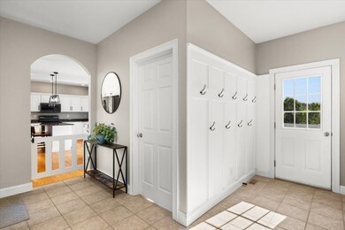 25 Calthrop Dr, Bridgewater, MA 02324 - photo 5