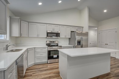 122 Churchill Dr, Williamstown, KY 41097 - photo 6