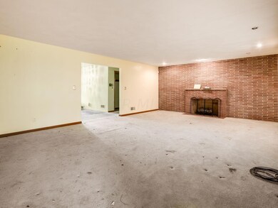 035_0_i 3171 E Broad 053-Edit