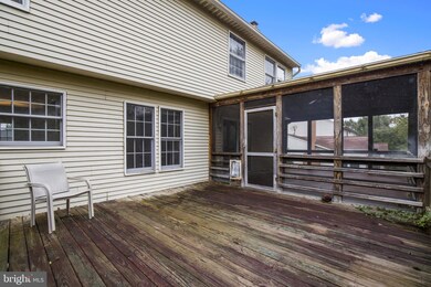 1918 E Beech Rd, Sterling, VA 20164 - photo 5