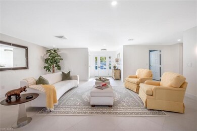 735 Parkview Ln, Naples, FL 34103 - photo 7