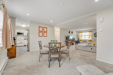 07-Dining Room