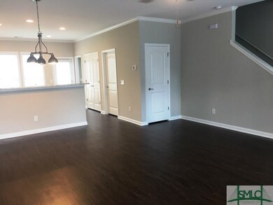 Large Family Room With Crown Molding