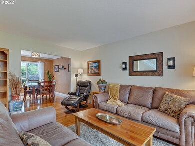 Living Room/Dining Room