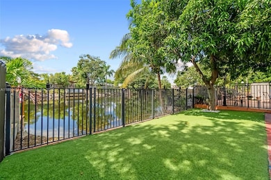 17400 NW 76th Ct, Hialeah, FL 33015 - photo 5