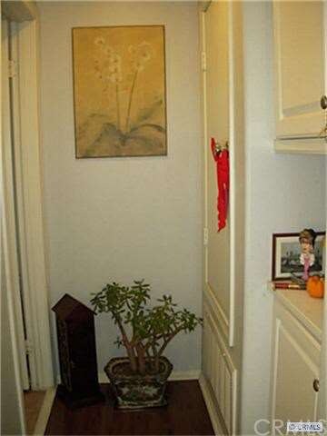 Hallway to the guest bathroom