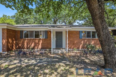 1917 Jacqueline Dr, Denton, TX 76205 - photo 2