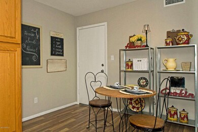 eat in kitchen
