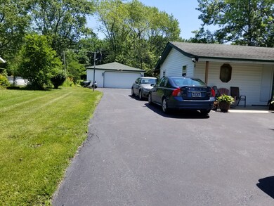 18621 Baker Ave, Country Club Hills, IL 60478 - photo 5