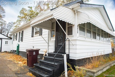 View of front of property with entry steps