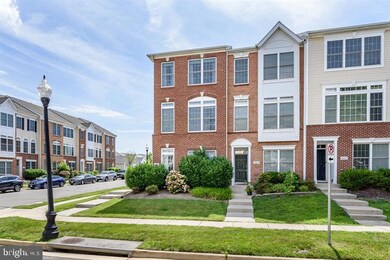 42609 Pine Forest Dr, Chantilly, VA 20152 - photo 2