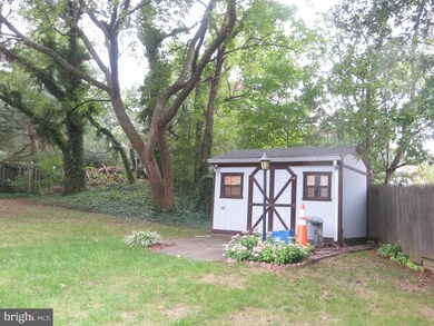 6400 Pickett St, Alexandria, VA 22306 - photo 7