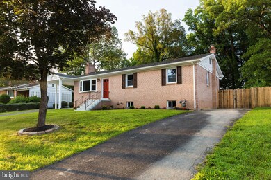 5705 Alan Dr, Clinton, MD 20735 - photo 2