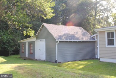 21406 E Sharp St, Rock Hall, MD 21661 - photo 4