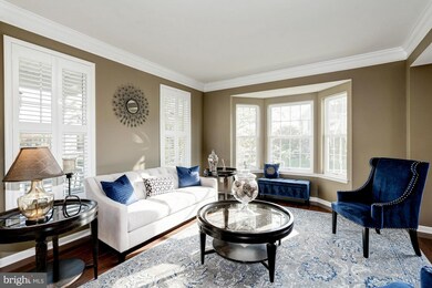 25293 Riding Center Dr, Chantilly, VA 20152 - photo 3