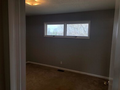 1304 Birch St, Shelbyville, TN 37160 - photo 7