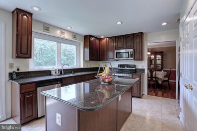 8853 Doves Fly Way, Laurel, MD 20723 - photo 6