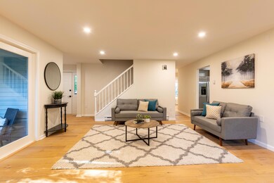 6 Settlers Ct unit 303, Portland, ME 04103 - photo 3