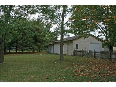 Outbuilding is approx 43 x 26 and is Heated!