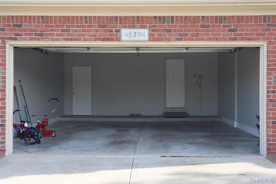 45394 Torch Lake Dr, Macomb, MI 48044 - photo 6