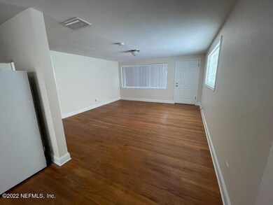 8232 Gwendolyn Rd, Jacksonville, FL 32216 - photo 4