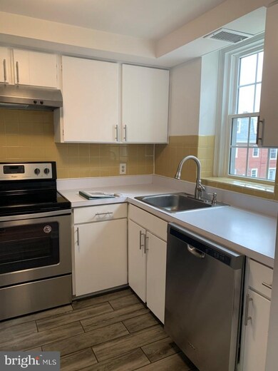 4814 30th St S unit B2, Arlington, VA 22206 - photo 5