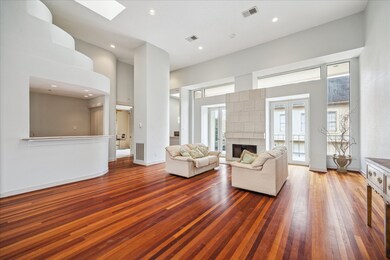 Great Room with Wet Bar and Fireplace