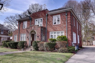 92 Laurel Ave, Providence, RI 02906 - photo 2