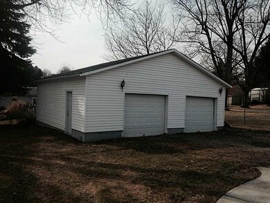 Parking Lot/Garage.