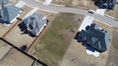 Terrific DEEP lot!  Let's build a pool!