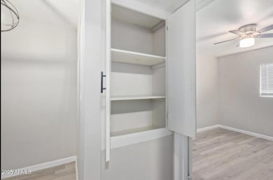 3406 E Pinchot Ave unit 13, Phoenix, AZ 85018 - photo 5