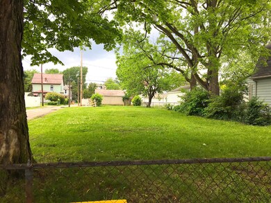 253 Whitethorne 3