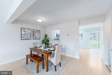 10 Tollington Ct, Halethorpe, MD 21227 - photo 6