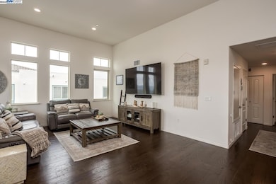 3077 Valley of Hearts Del Place unit 6, San Jose, CA 95136 - photo 5