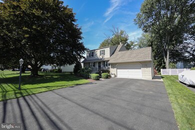 1040 Mearns Rd, Warminster, PA 18974 - photo 2