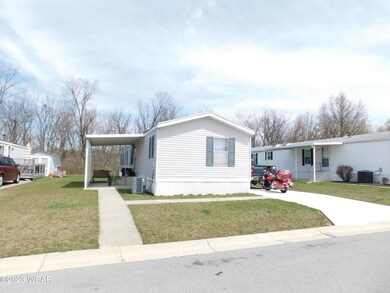 208 Pinewood exterior 2