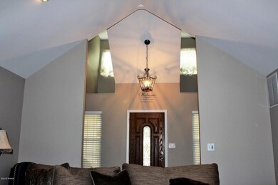 138 Paper Birch S, Tafton, PA 18464 - photo 5