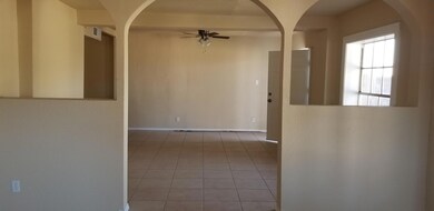 663 Mauer Rd, El Paso, TX 79915 - photo 3