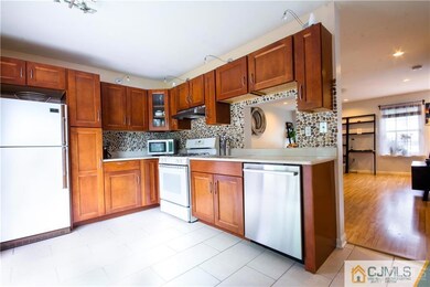 123 Pear Tree Ln, Franklin Park, NJ 08823 - photo 2