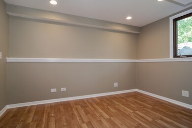 4560 Tall Oaks Ln, Rolling Meadows, IL 60008 - photo 7