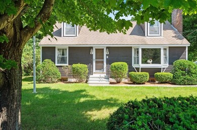 9 Maple St, Upton, MA 01568 - photo 6