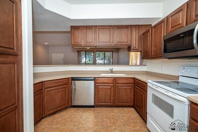 2213 S 35th Ave, Yuma, AZ 85364 - photo 7